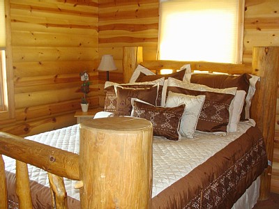 Payson cabin rental - Second bedroom Queen bed